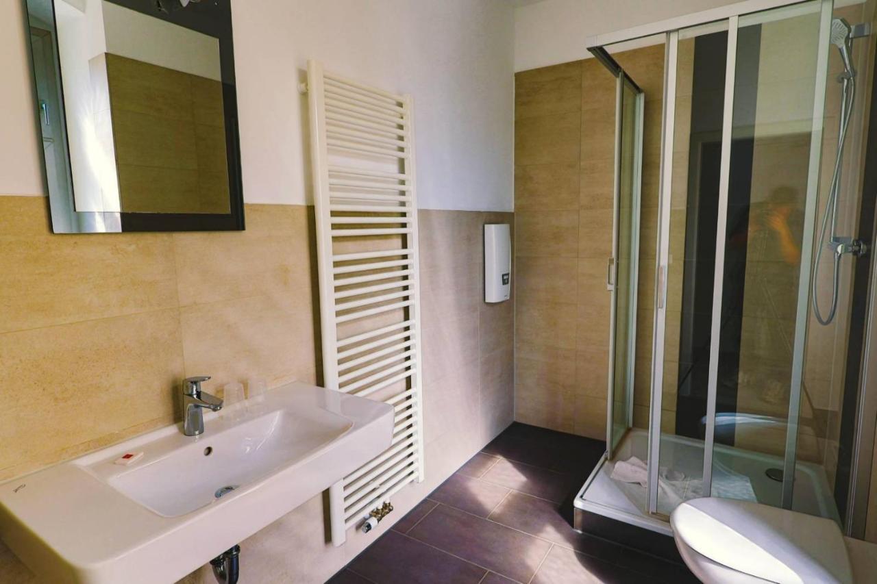 Ryde & Hyde Budget Hotel Дрезден Экстерьер фото