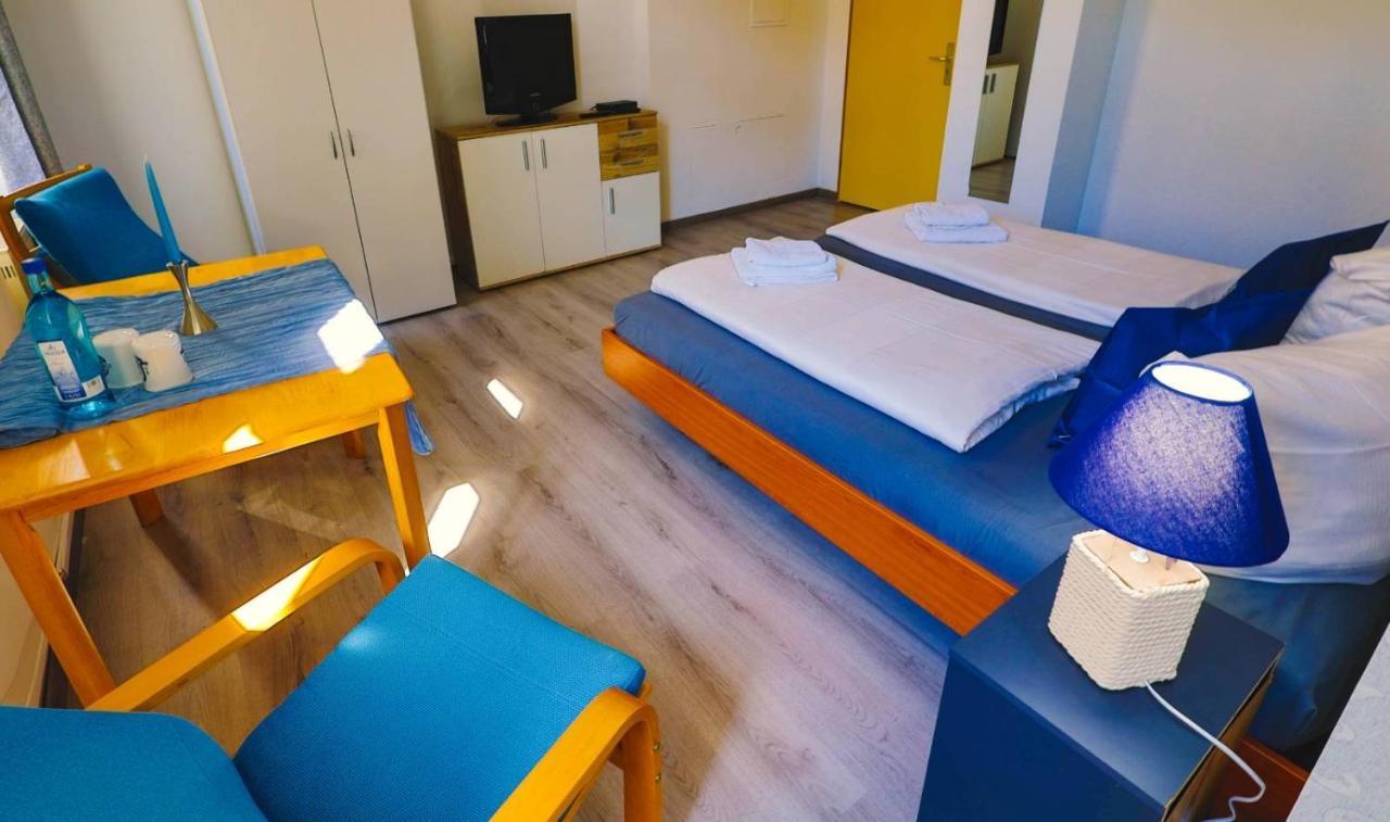 Ryde & Hyde Budget Hotel Дрезден Экстерьер фото